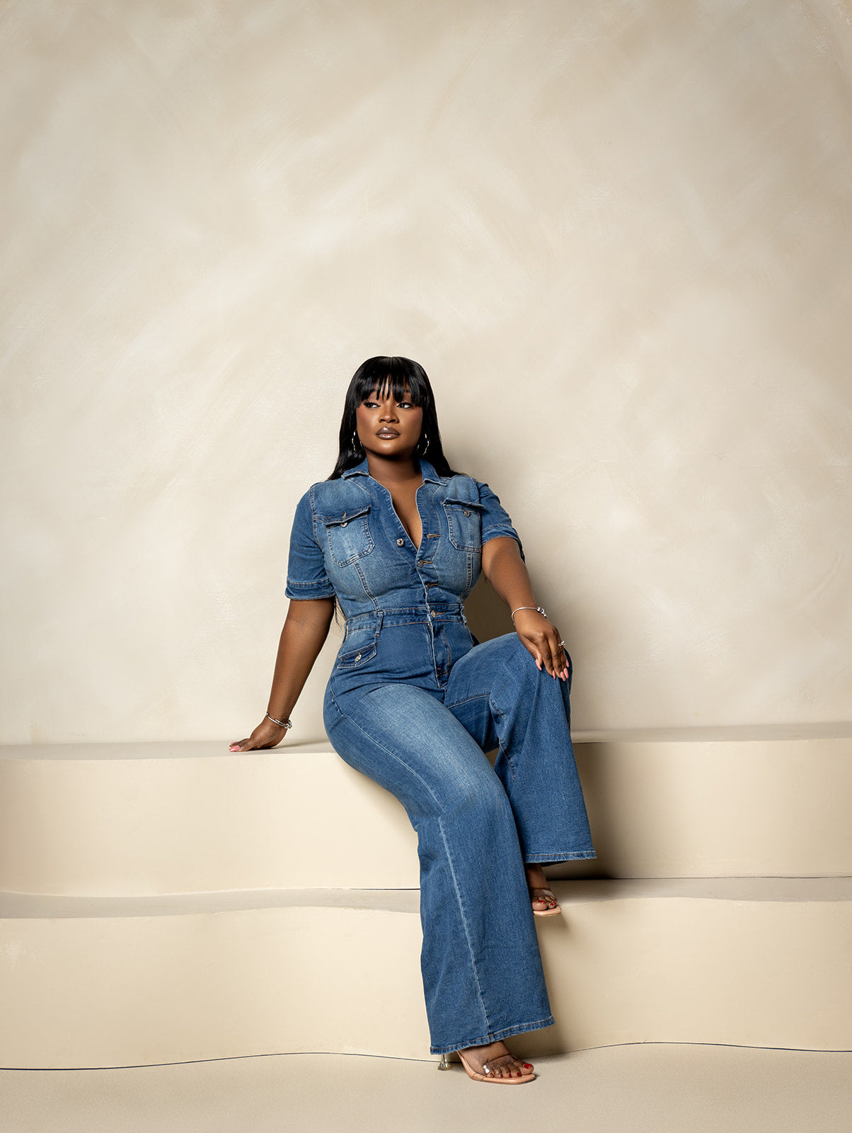 Curve-Hugging Denim Jumpsuit – Effortless Chic & Comfort