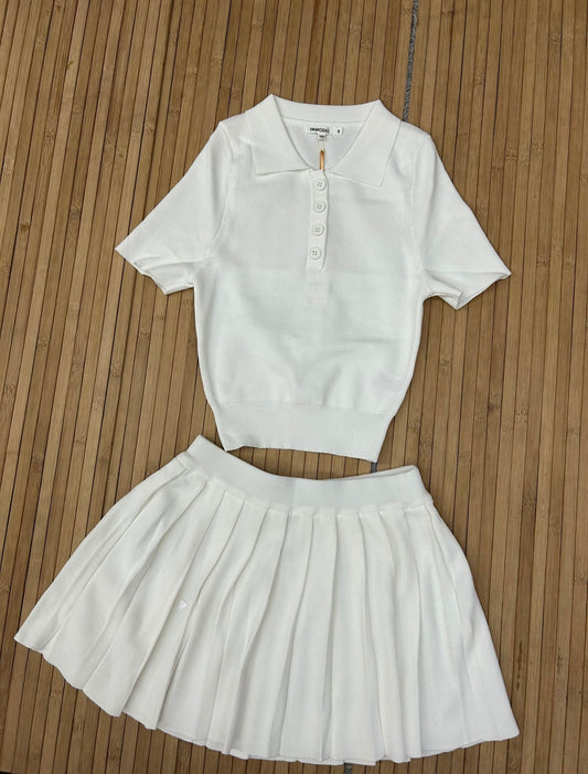 Chic White Pleated Skirt Set