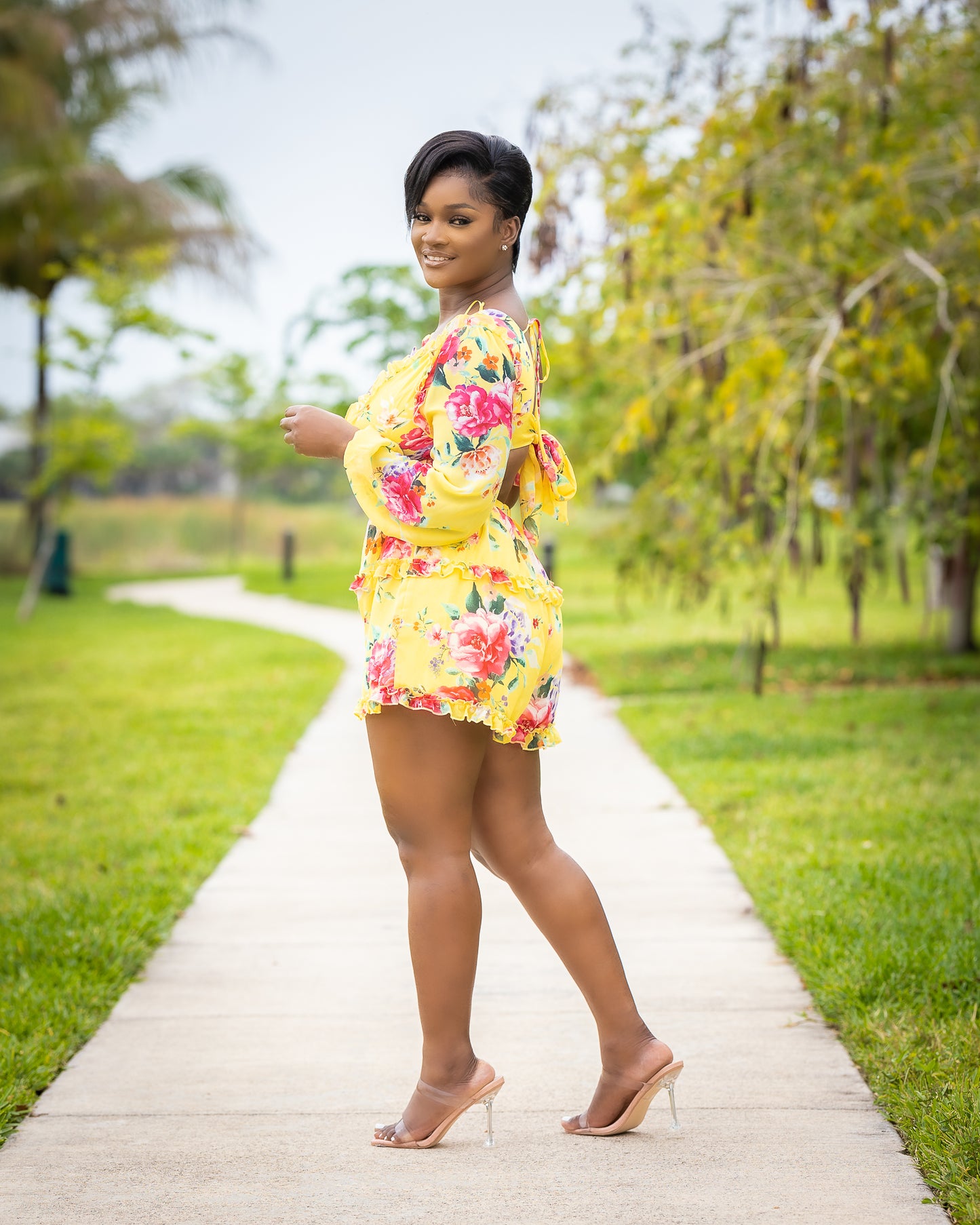 JODY YELLOW TIE ROMPER - Tammie's Kollection